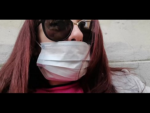 ❤️ Nicoletta si vendica di u so vicinu è piscia in u so garage (Special Covid19 Italian Quarantine) Video sessu à noi ❤