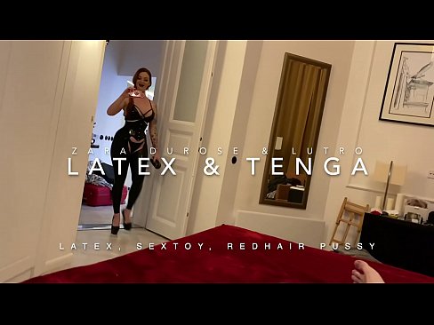 ❤️ Sorellastra rossa in costume di lattice scopata da fratellastro Video sessu à noi ❤