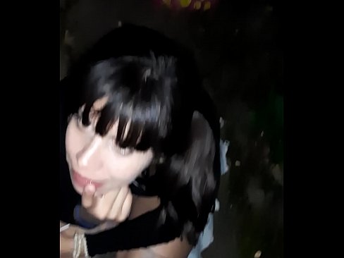 ❤️ In a strada pene gonfiatu in cambiu di caramelle Video sessu à noi ❤